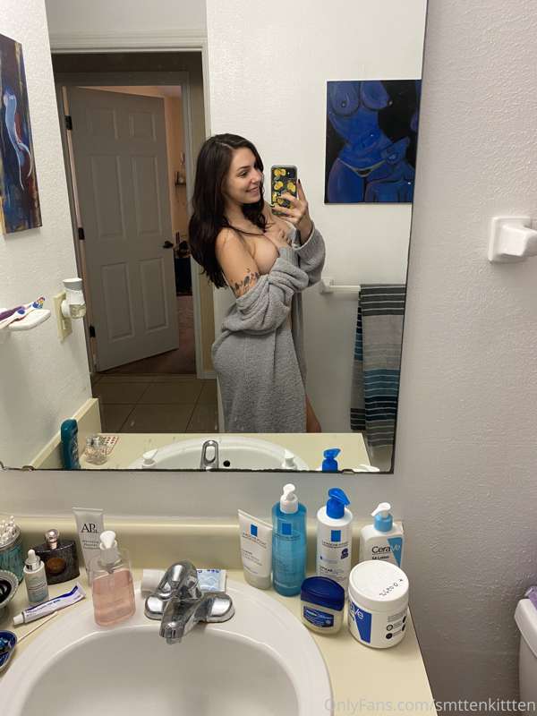 This sweater/robe thing has become my favorite article of cl.. 3