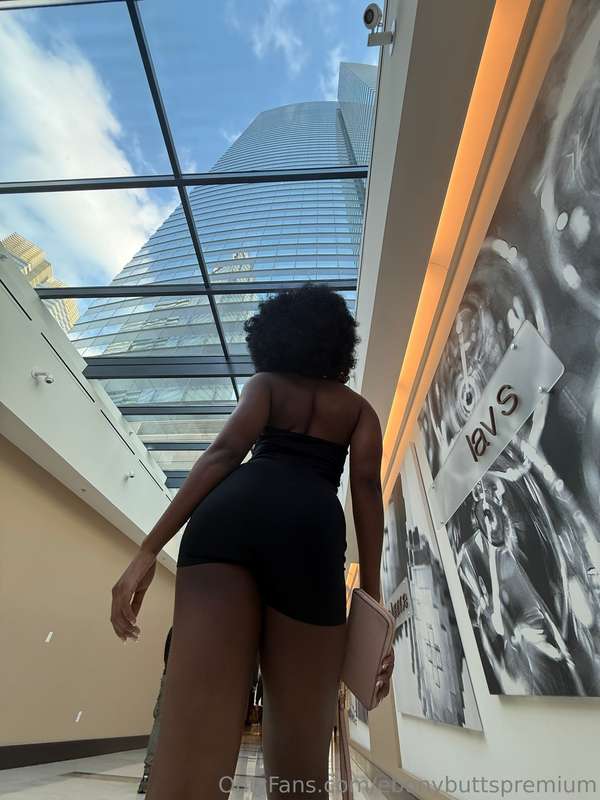 This ass is all yours ❤️ 2