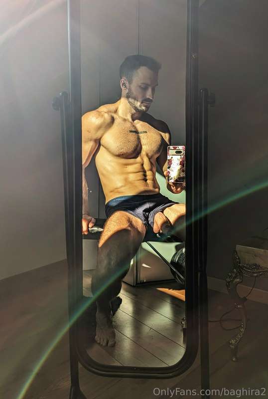 The sun was falling so nice in my room while working out, I .. 2