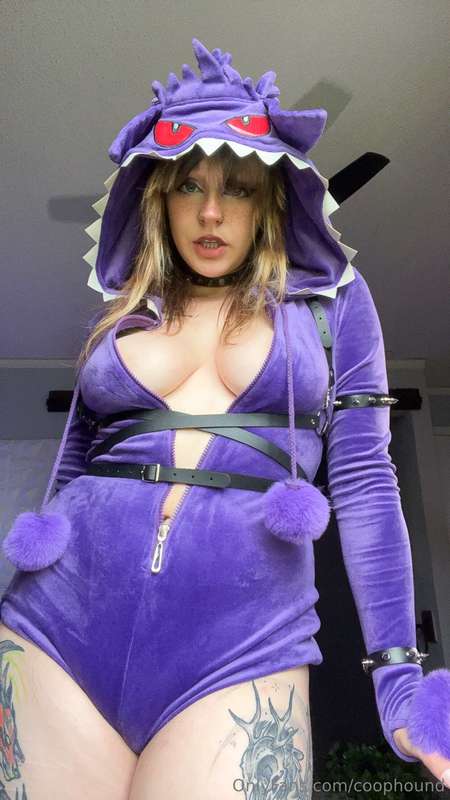 THE FAMOUS GENGAR SUIT!!(more gengar content coming Soon too.. 1