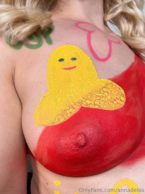 This body is a work of art… and you’re welcome to admire eve..