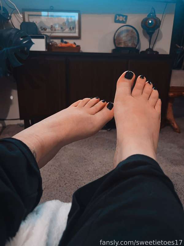 Sweetietoes17 - Fansly - 08 Jan, 2025 10