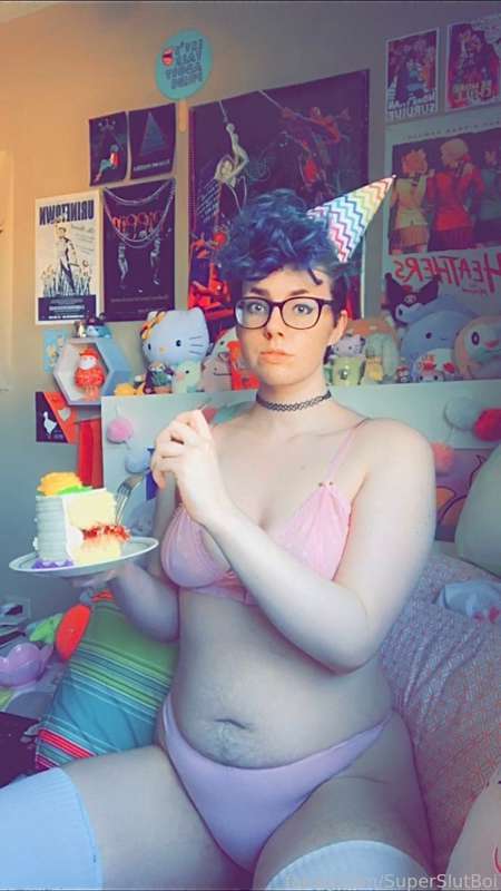 Superslutboi - Fansly - 16 Sep, 2021 18