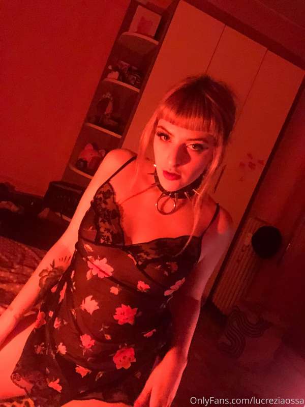 Buona seraaaa 
oggi redposting ❤️👹💋🌹🍷🌶
E per chi ieri mi ha .. 9