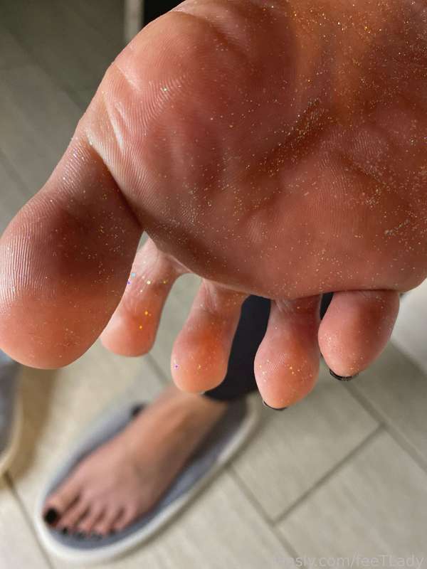 Feetlady - Fansly - 19 Nov, 2022 2