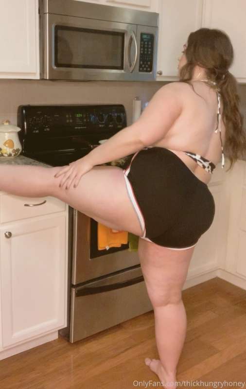 When I was thin, I was so flexible….I tried testing my abili.. 17
