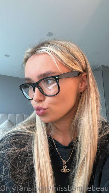 Do we want glasses content?👀