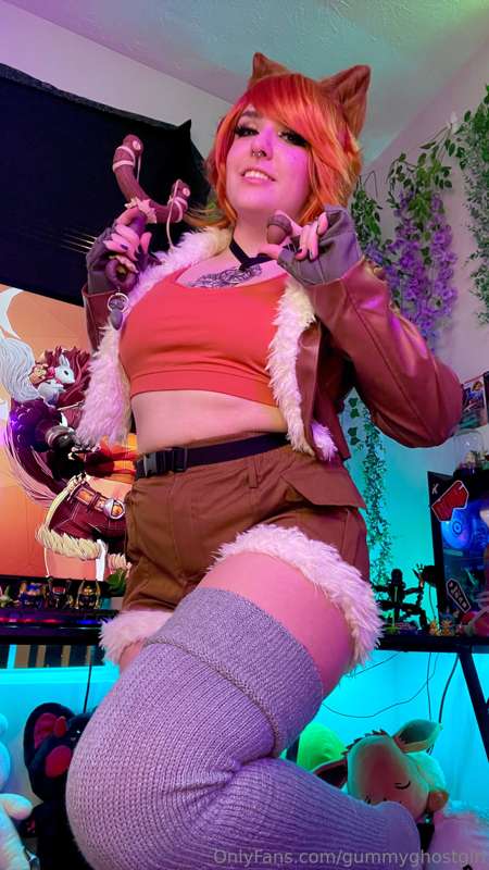 I’m just here for the nuts 🥜 Squirrel Girl cosplay!! 🐿️🩷 13