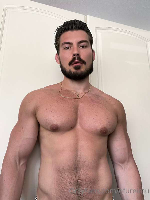 Milk anyone? 🍼💦