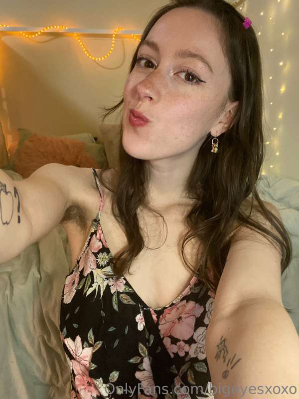 Come hang on cb with me 💚