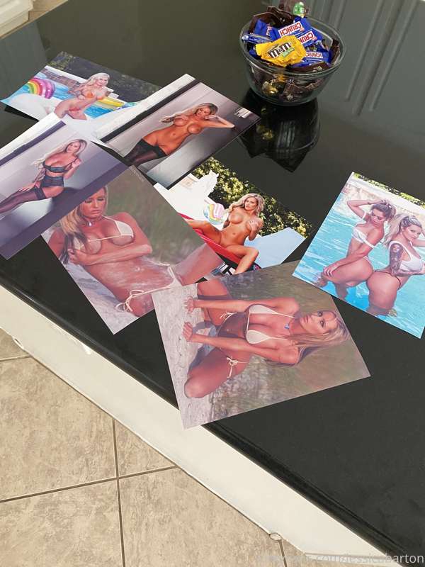 Shipping prints tomorrow. Anyone that wants one shoot me a m..