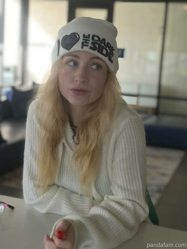 [January 8, 2020] A couple random pics of my senior submissi.. 10