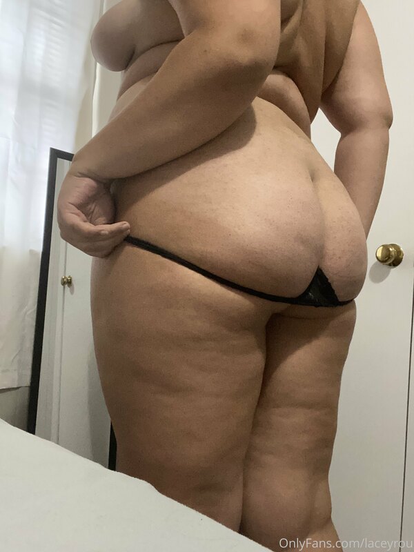 Which pic is sexier... 2