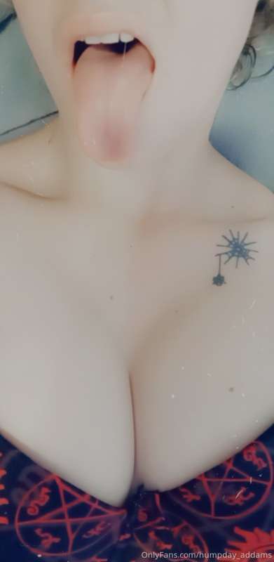 Humpday_Addams - Onlyfans - 17 Jan, 2021