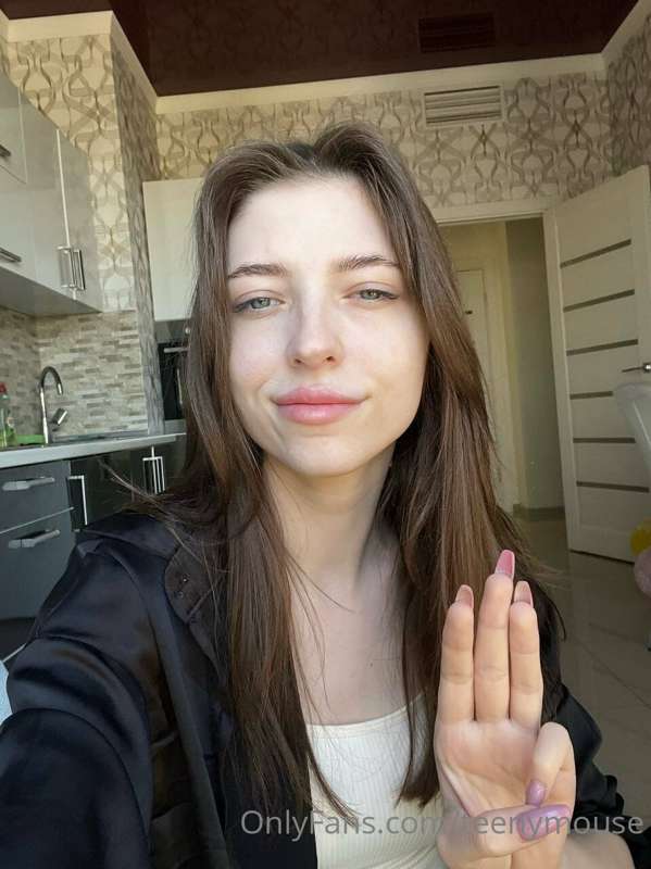 Good morning!
I wish you really good weekend, sleep a lot, t..