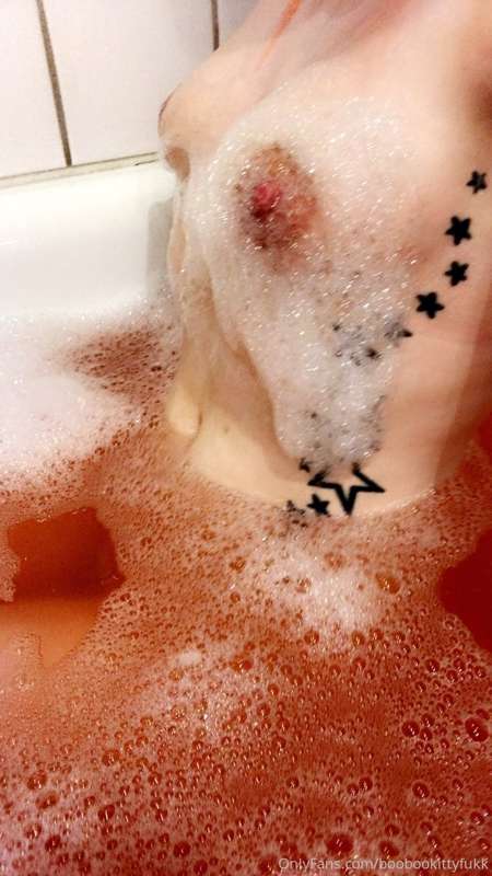 The best thing sbout dying my hair. . . MULTICOLORED BATHS! .. 8