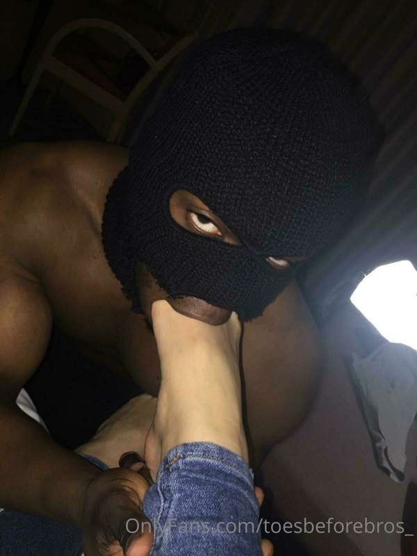 Flashback to my first session with @eva_rose_feet 7