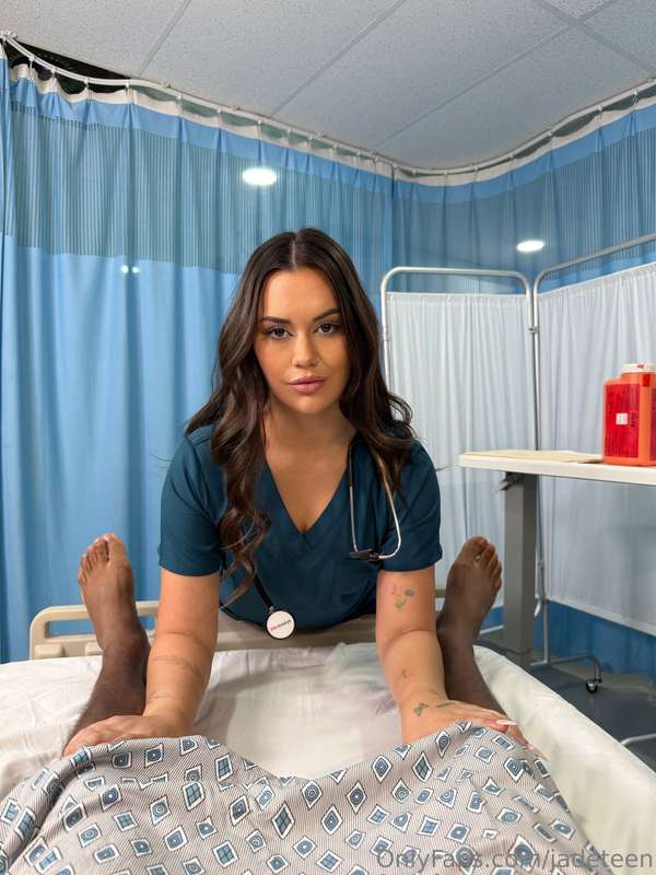 Coming tomorrow night to your DMs 👩‍⚕️ Nurse JadeTeen helps .. 2