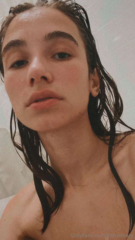  I'm taking a bath, do you want to join me?