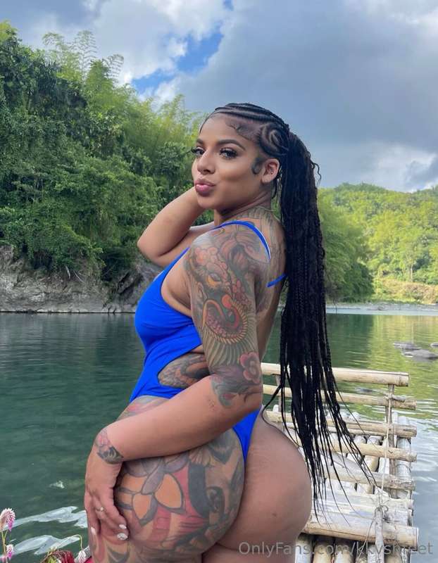 Just wanted ur attention, do I have it? 😈