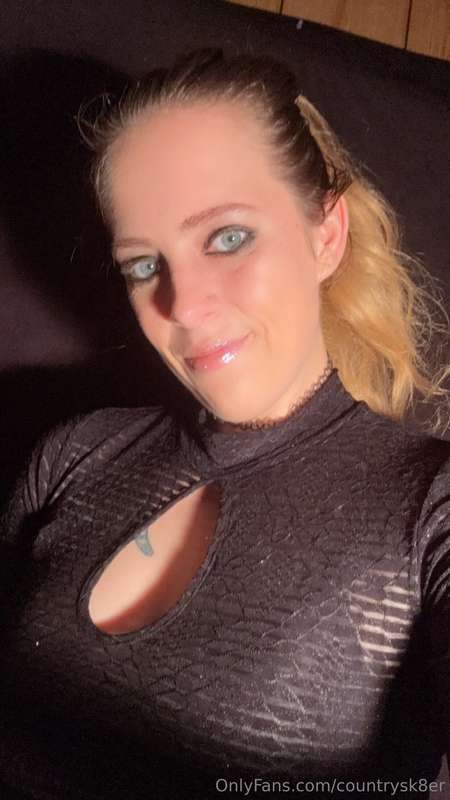 Blue eyes 😈 2