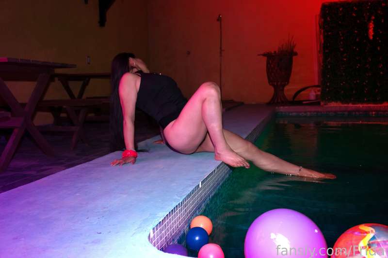 Frida - Fansly - 09 Oct, 2024 8