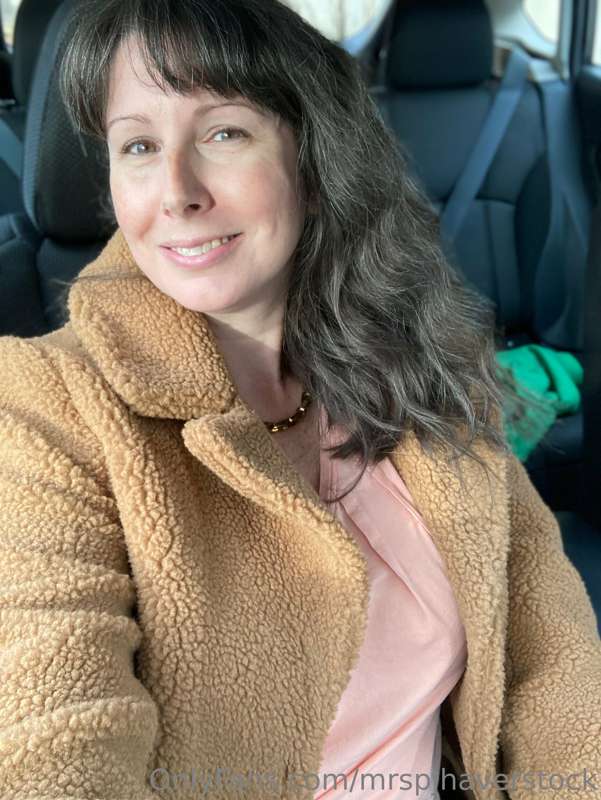 We haven’t had some car boobs in awhile… (we’re off to the i..