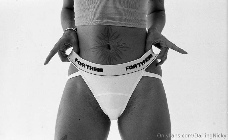 Gender fluid. Pansexual. Solo Poly.  4
