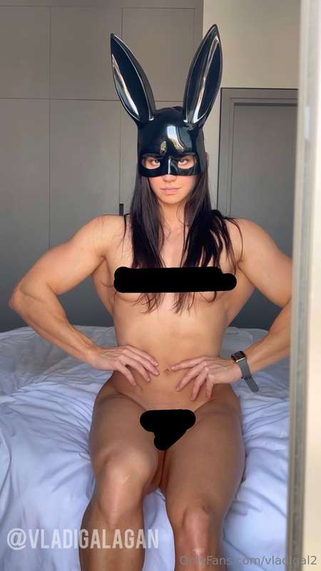 did you behave well?😈 5 min of flexing me naked🤤❤️ P.S. on m..