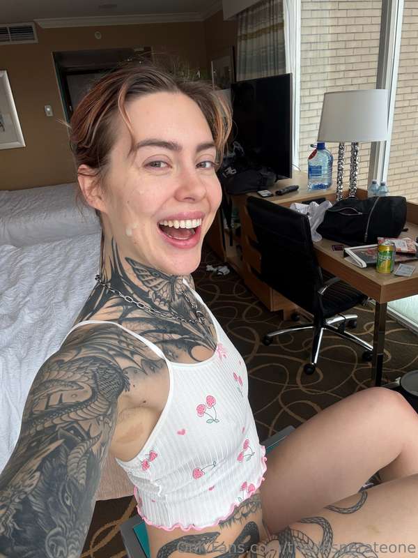 1 facial a day keeps the doctor away 🤷🏼‍♀️💦💦 1