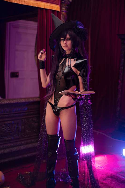 My halloween 🎃 costume this year! Do you like it? 👉👈 4