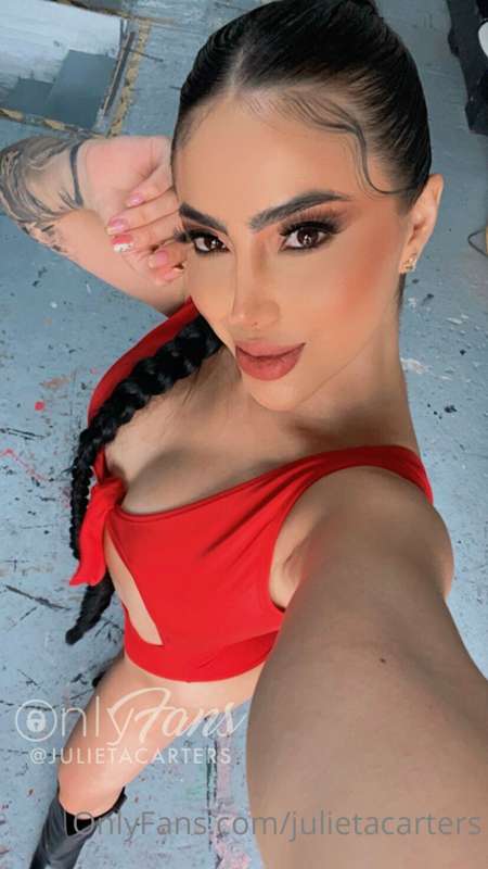 Hey! kisses 🥰💋🌹