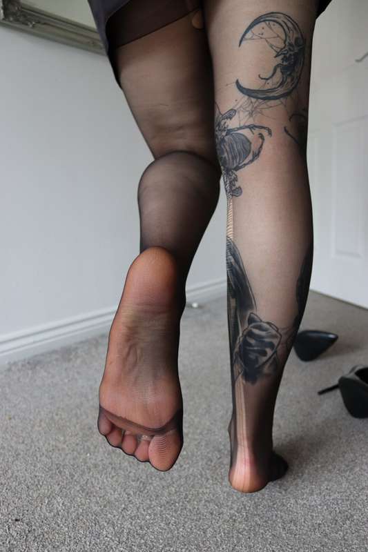 Do you like having them so close ? 🤭 3