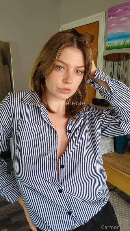 New button up top 😘 should I feature it in a video? 💜 14