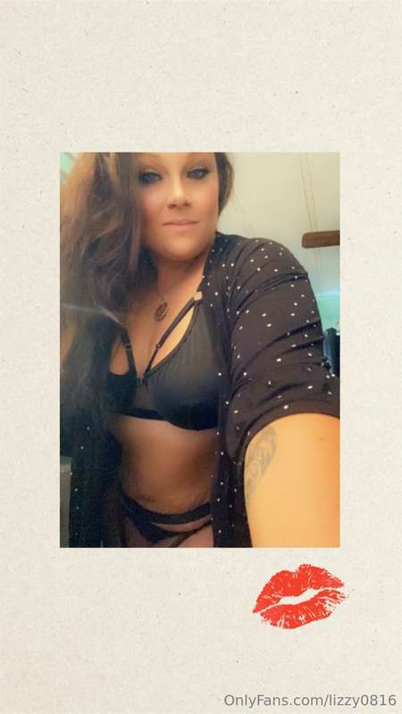 Lizzy0816 - Onlyfans - 13 Nov, 2023