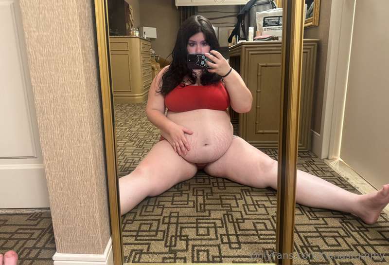 BREAKING NEWS!!!! the tummy is ALMOST touching the floor lik.. 5