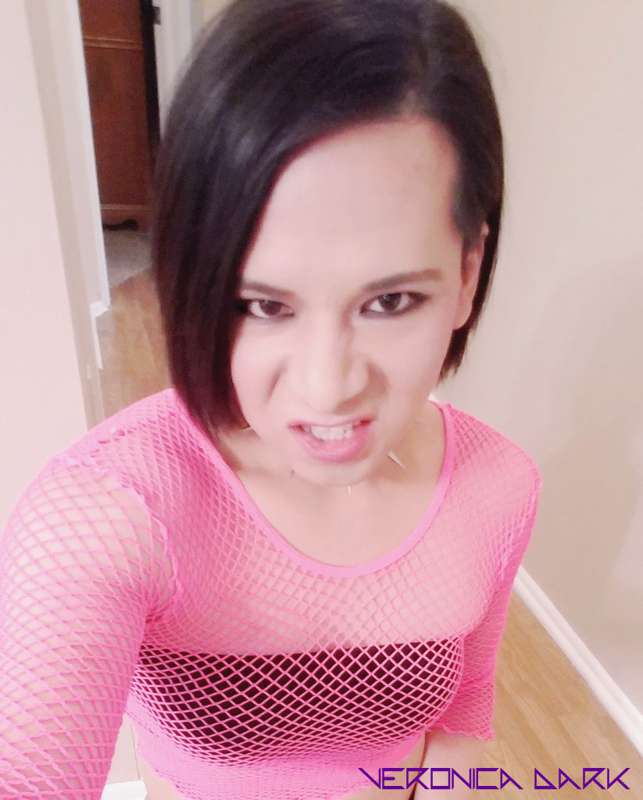 Hi daddy I hope you enjoy some more sexy pics from a while a..