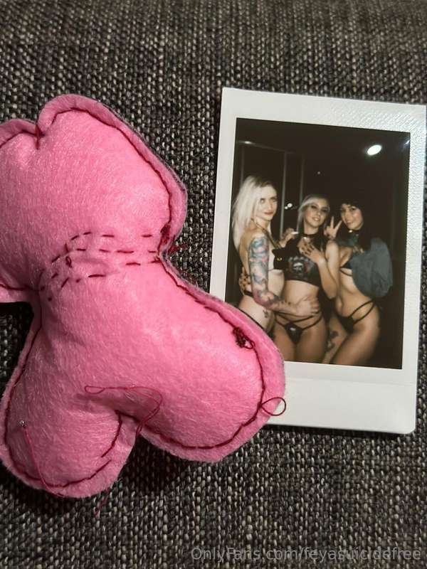 Sexpo Time, Babyyyyy 😉🖤  @kajira_1  @kajira.99  @obedientlit..