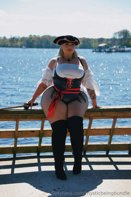 Ahoy 🏴‍☠️ - day 15 of 31 days of halloween 3