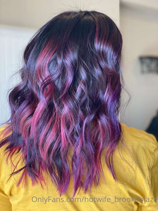 Well yesterday was hair day y’all and omfg…. I am obsessed w.. 5