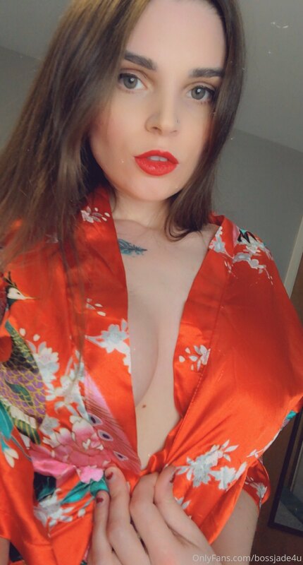 I want this robe in every color. I’ll be telling Santa when .. 3