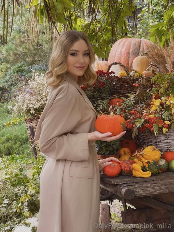 Fall vibes are in full swing 🎃🍂 Get inspired for the season ..