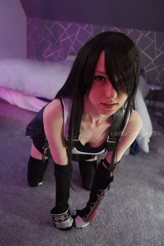 Which photo is your favourite?  I sent the Tifa dildo fuck v.. 2