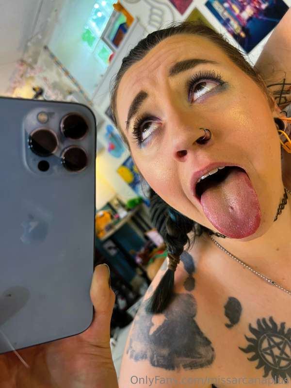 Andddd the rest of the Kitties, titties, and tongue set! Of .. 13