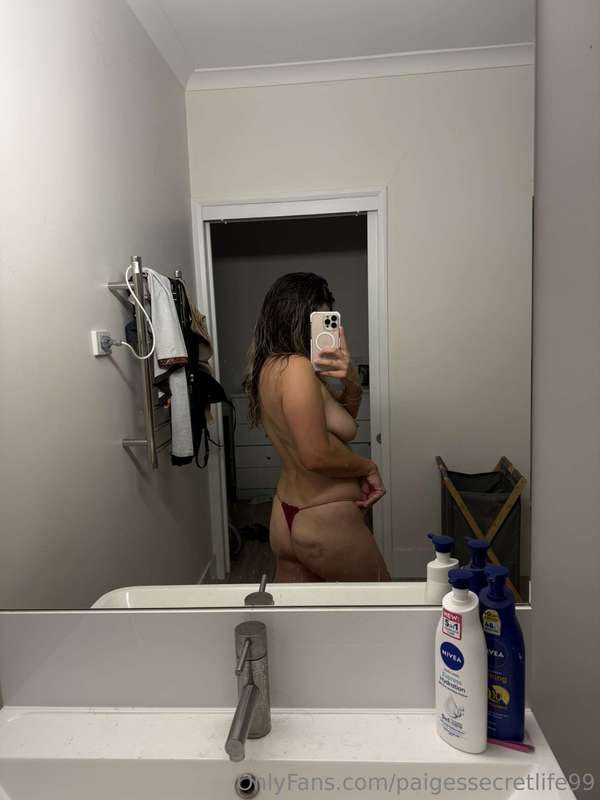 Did you miss me? 😏 I'm back hotter than ever and ready to ma.. 2