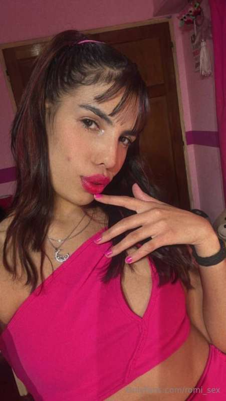 Hello everyone! 🌟 I'm , @lannamoretti a latina girl who is n..