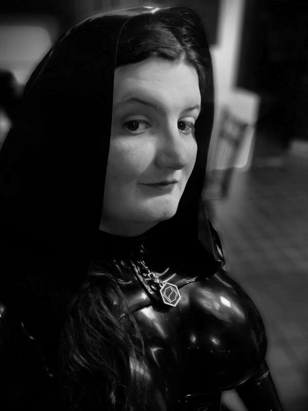 Nyxieneon - Fansly - 09 May, 2025 7