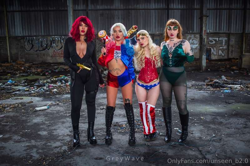 Dc vs Marvel video dropping today!! @extra_sarah @ittybittyp.. 8