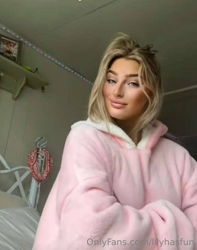Feeling cozy in pink! 💞