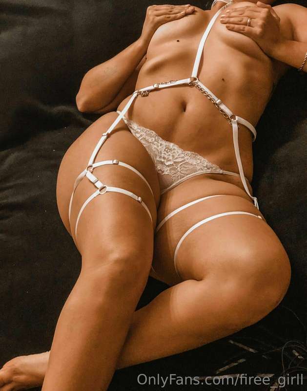 ## Do you want to masturbate on top of me? 🥵💦 _________ ❤️‍🔥..